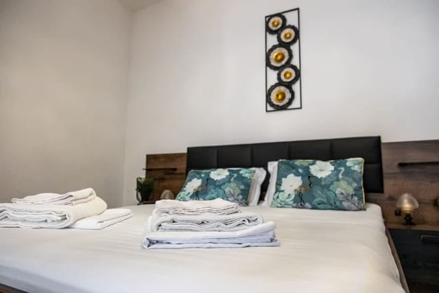 Black Sea Spacious 3BR Apartment