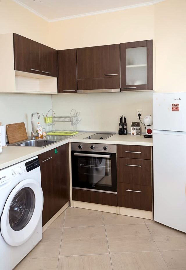 Cozy Retreat with Sea View &amp; Balcony | Nikea Park - Photo 3