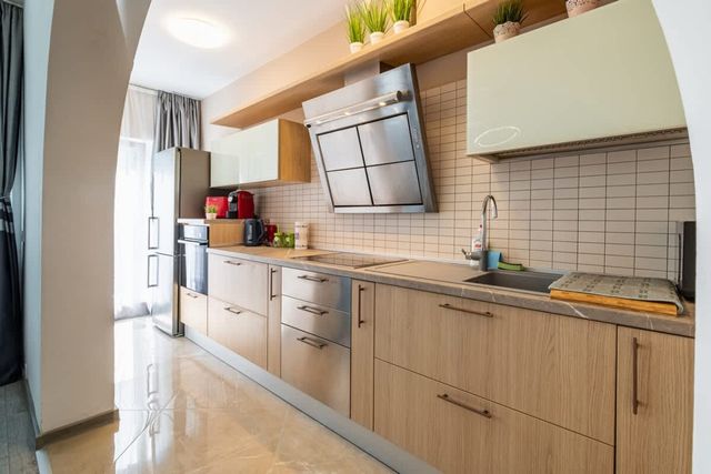 Black Sea Spacious 3BR Apartment - Photo 2