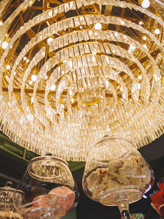 Alice in wonderland.