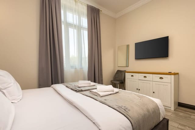 Central Apartments with Garden view - Apt No. 3