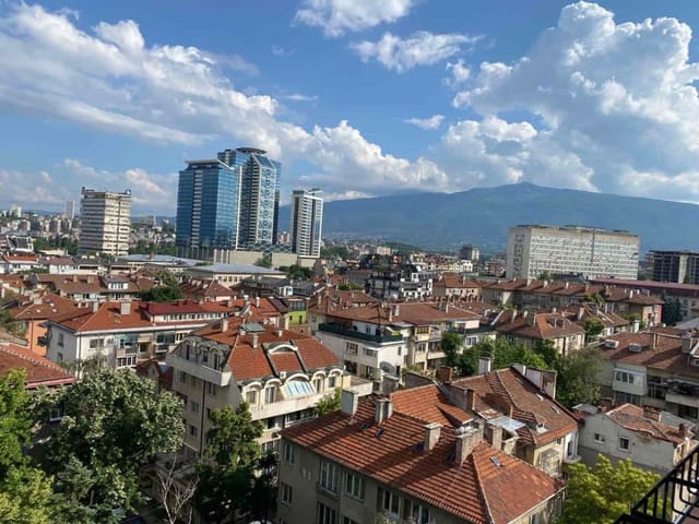 Gran Capital - Top Central Apartment, Free Parking