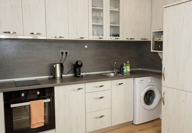 Seaview Haven: Elegant 2BD Flat in Balchik