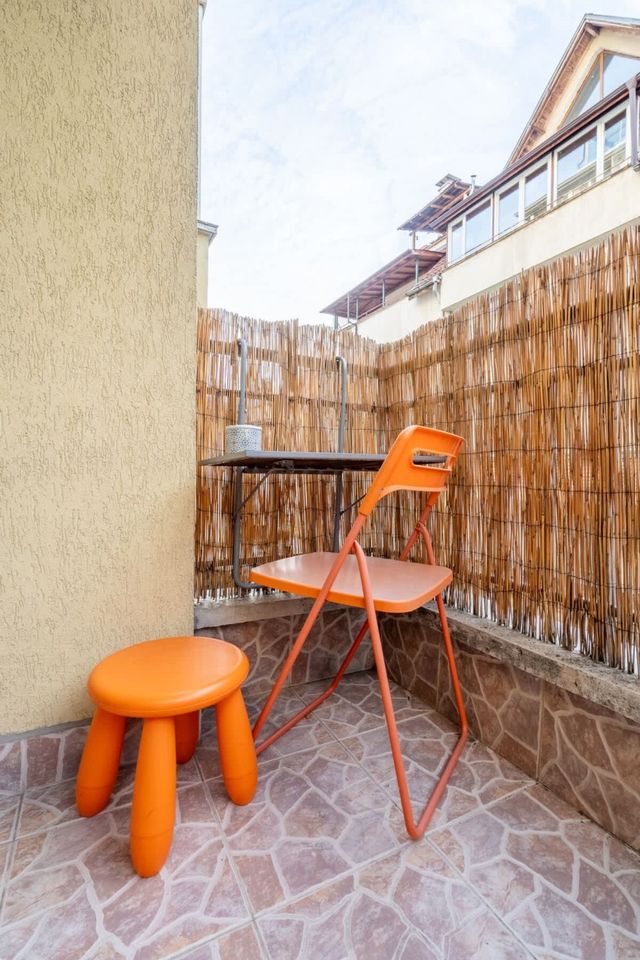 1 Bedroom Natural Condo