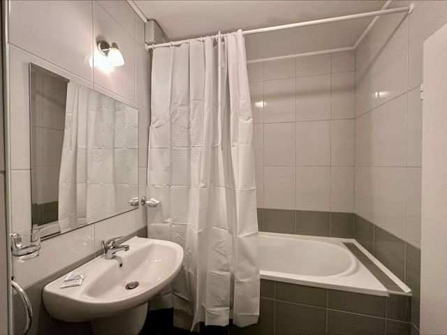 Cozy Aheloy  Marina Cape  Nice 2 bed sea view