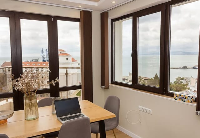 Seaview Haven: Elegant 2BD Flat in Balchik