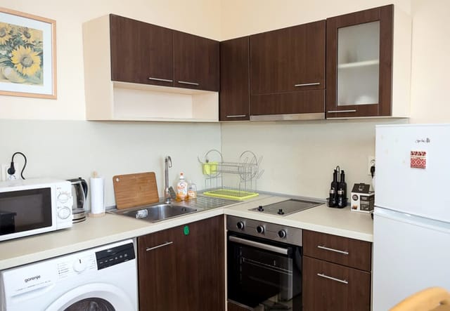 Cozy Retreat with Sea View & Balcony | Nikea Park