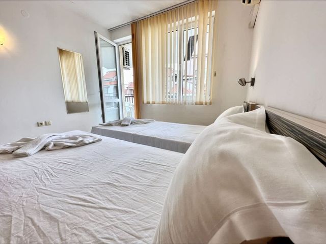 Cozy  Sunny Beach Hills - 2 bedrooms for 5 people