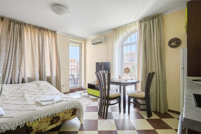 Hacienda Beach Studio with Pool