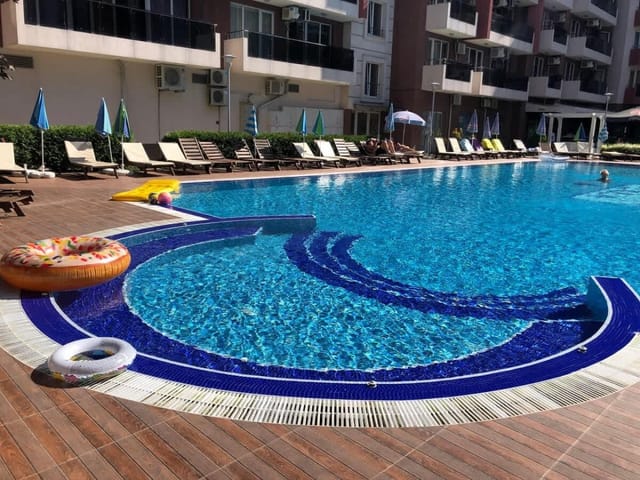 Family Studio with balcony in Admiral Plaza - Photo 4