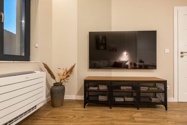 Modern & Bright 1BD Apartment | Heart of Sofia