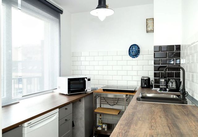 Urban & Cozy Escape - 1BR Flat near GrandMallVarna