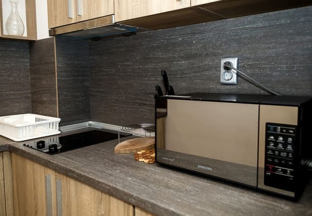 Kabakum 1BR Retreat with Parking, Steps to Beach