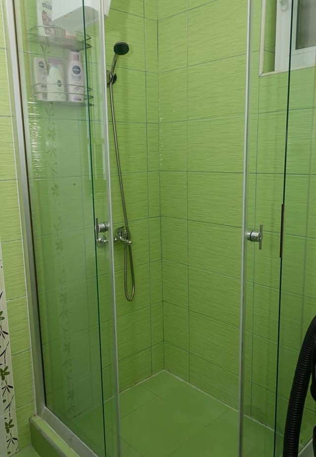 Beachside Haven: Charming 2BD near Golden Sands