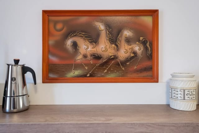 Peaceful downtown location - 2 bedroom apartment