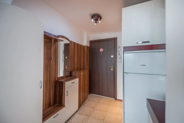 Central Cozy 1BD Compact Chic Living