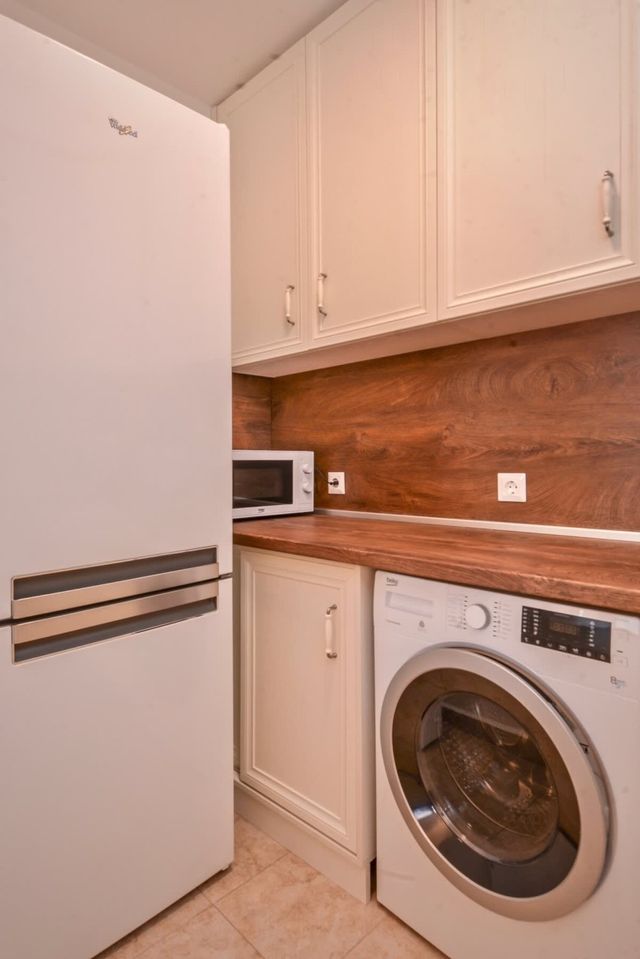 Spacious 2BD/2BA Flat - South Park & Vitosha Views