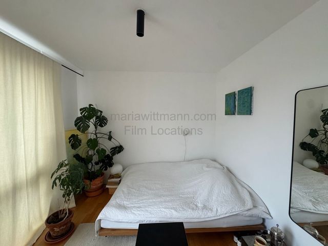 Bright Modern Apartment with Private Vienna Balcony