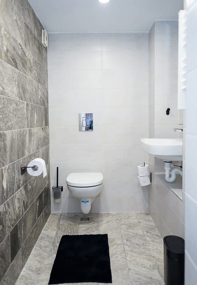 Private Villa with 5BD, Pool & Stunning Sea Views