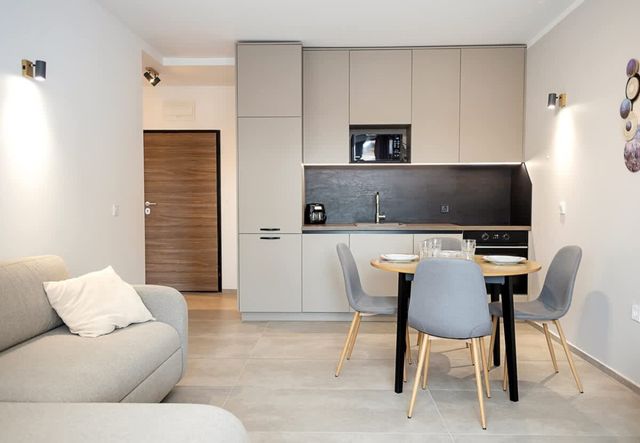 Skyline Varna – Stylish 1BD City Apartment