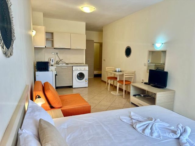 Cozy studio for 3 people in Royal Sun