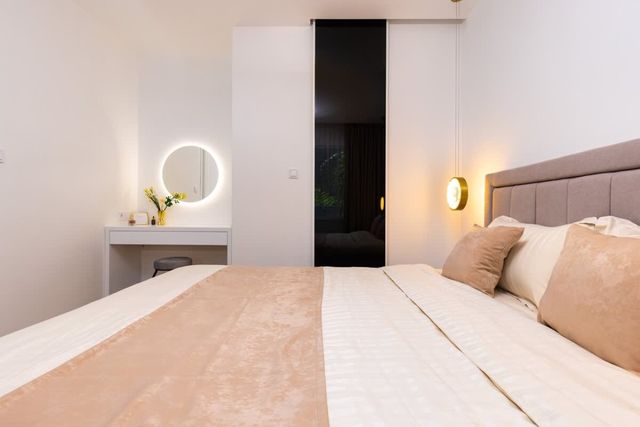 Happy People Plovdiv 1-BD Apartment - White