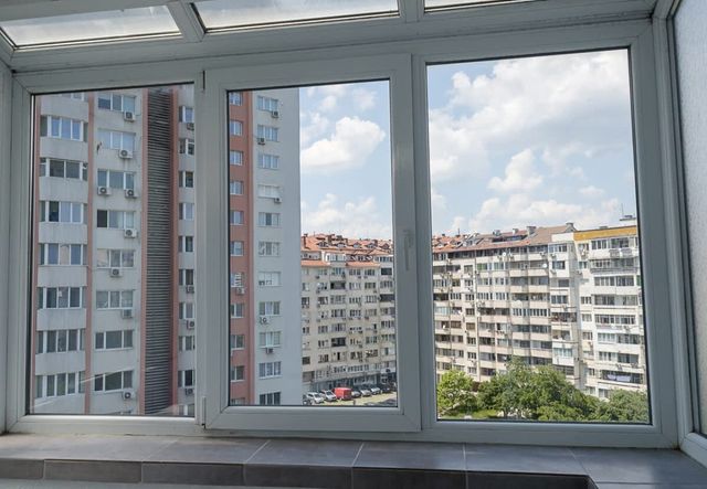 Bright & Airy Flat with 2 Bedrooms – Urban peace