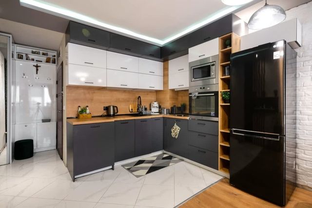 Feel Right at Home - Bright and Modern Apartment