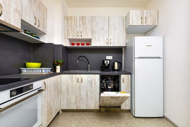 Radiant Retreat: Bright 1BD Haven in Plovdiv