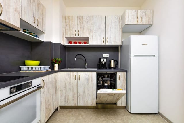 Radiant Retreat: Bright 1BD Haven in Plovdiv