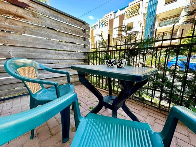 Cozy Studio  Sunny View Central