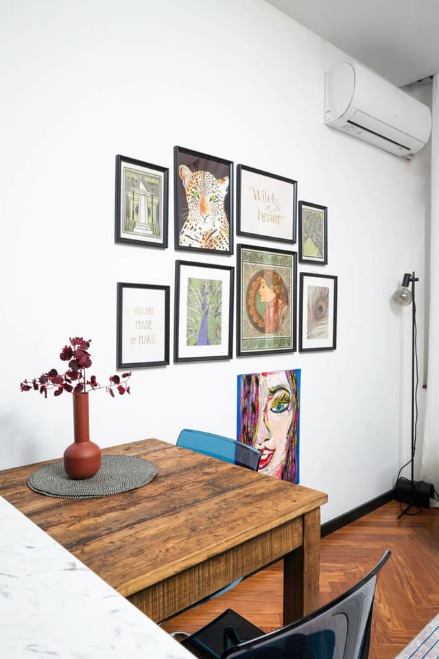 One Bedroom with Parking - Women's Market