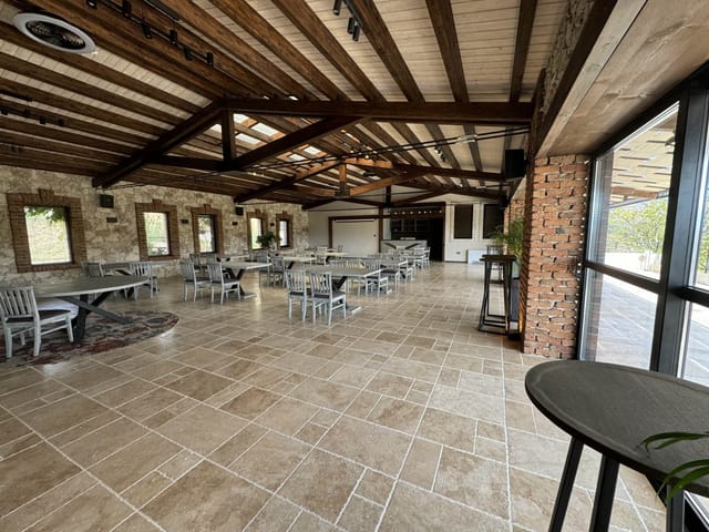 Zornitza Family Estate - Winery