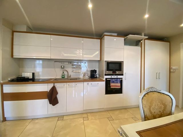 Robinzon Beach 3BD Lux apartment by Flat Manager