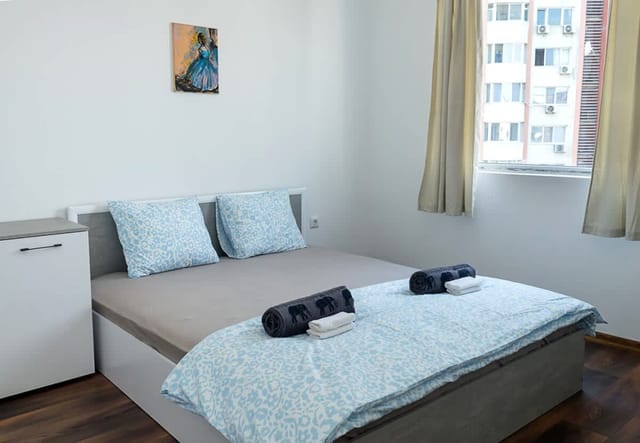 Bright &amp; Airy Flat with 2 Bedrooms – Urban peace - Photo 2