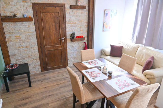 Comfortable 2-Bedroom Apartment Near the Ski Lift