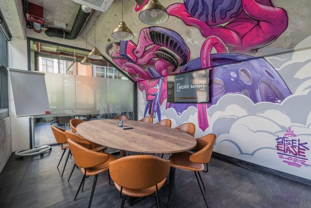 Work Better - Photo 3