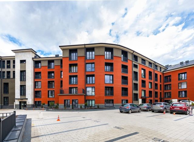 New Luxury & Bright 2 Bedroom Apartment