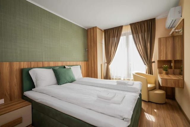 Stylish Urban Haven with Dedicated Parking Spot