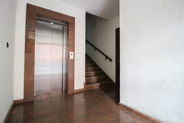 Trendy & Deluxe Apartment