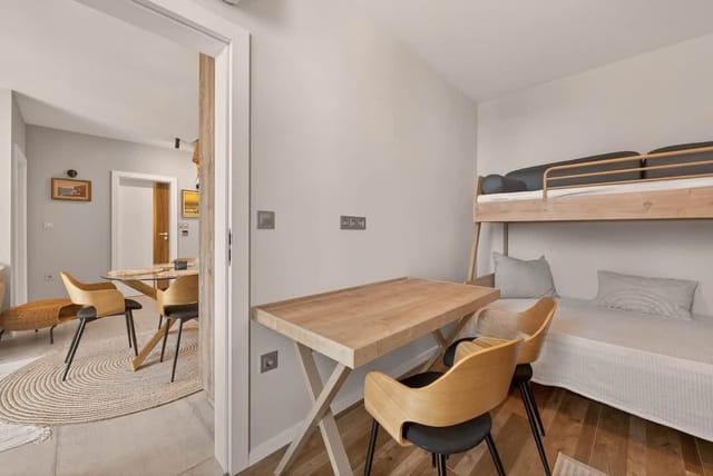 Breezy Boho 2BD Home with Sea View – Chayka