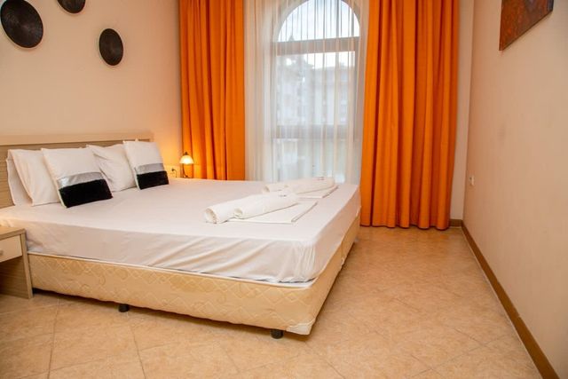 Sunny apartment in a complex with a POOL and GYM