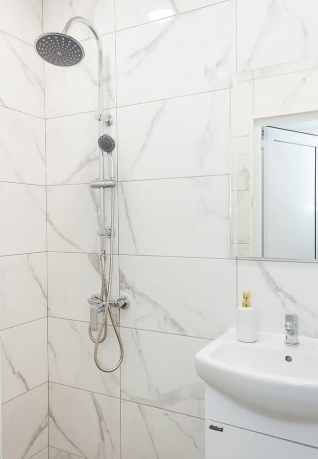 Bright 2-Bedroom Apartment Near Varna City Center