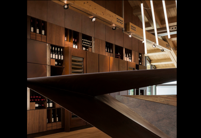 Wine Tasting Room Le Monde