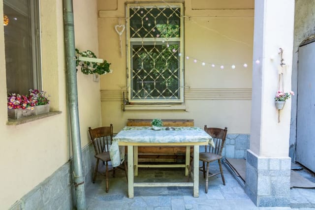 Your bestie house/top center/calm paradise