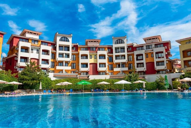 Cozy  Sea view apartament  Marina Cape