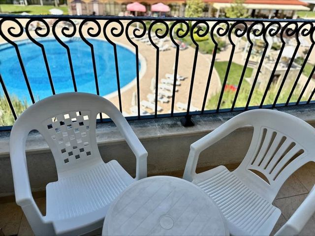 Cozy 1 bedroom pool view  Royal Sun