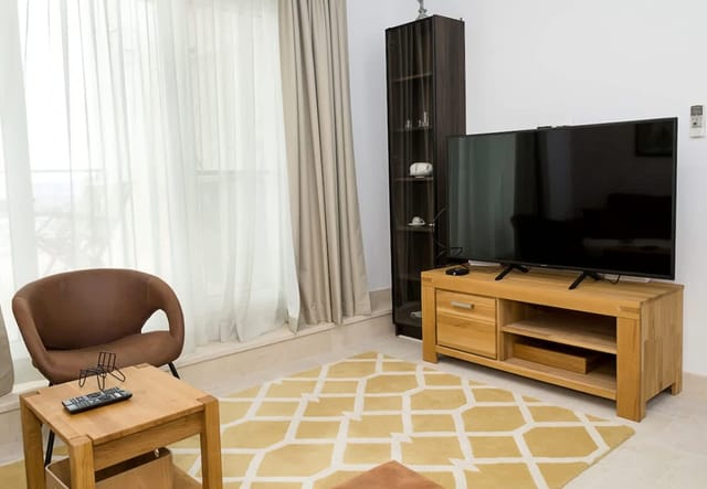 Stylish Flat with Balcony & City Views–Briz, Varna