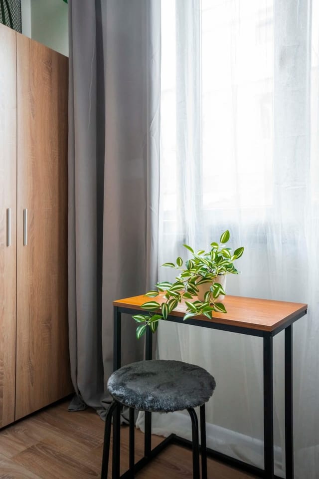 Tom Thumb & Thumbelina - 2 Private Rooms in Center