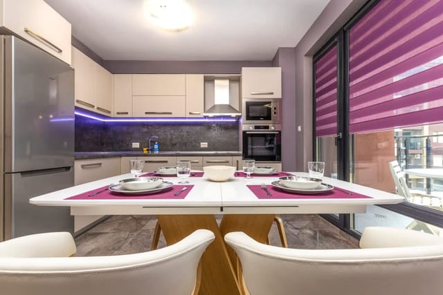 Stylish 1BD flat with a Parking Spot